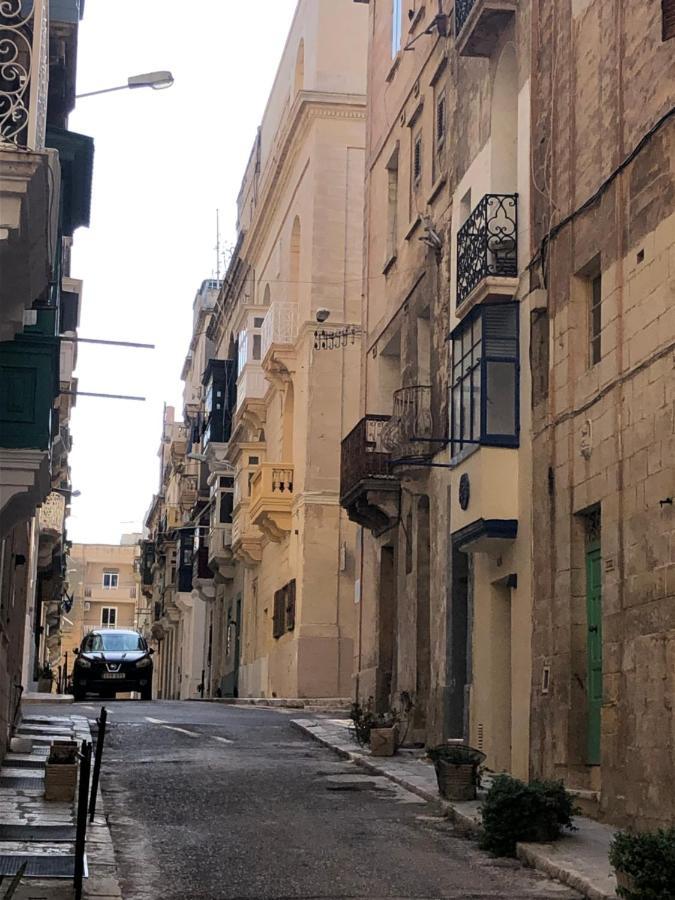 Appartamento Floriana Cosy Townhouse Esterno foto