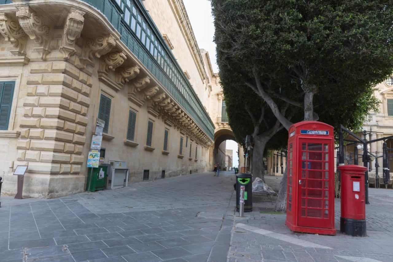 Appartamento Floriana Cosy Townhouse Esterno foto