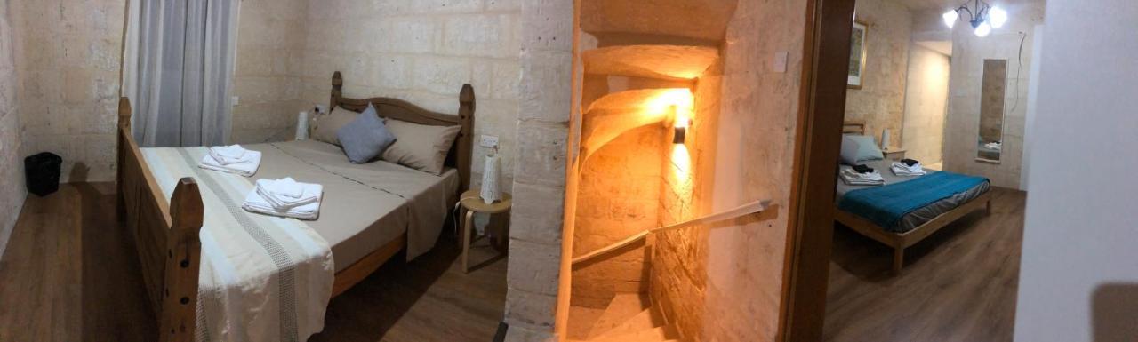 Appartamento Floriana Cosy Townhouse Esterno foto